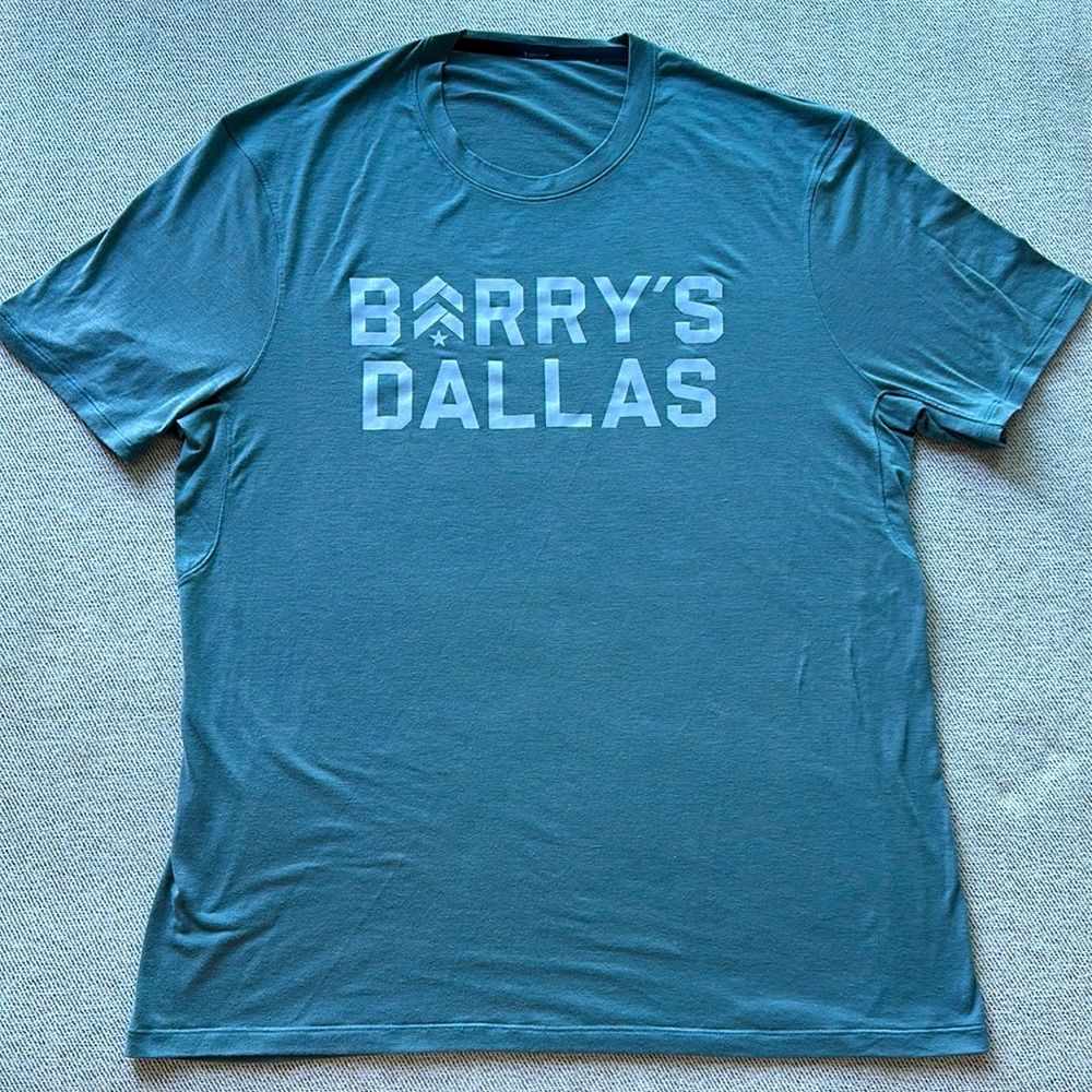 Lululemon Barry’s Bootcamp Dallas Shirt